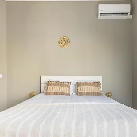 Plum Guide - Lobster Life Apartamento Lisboa